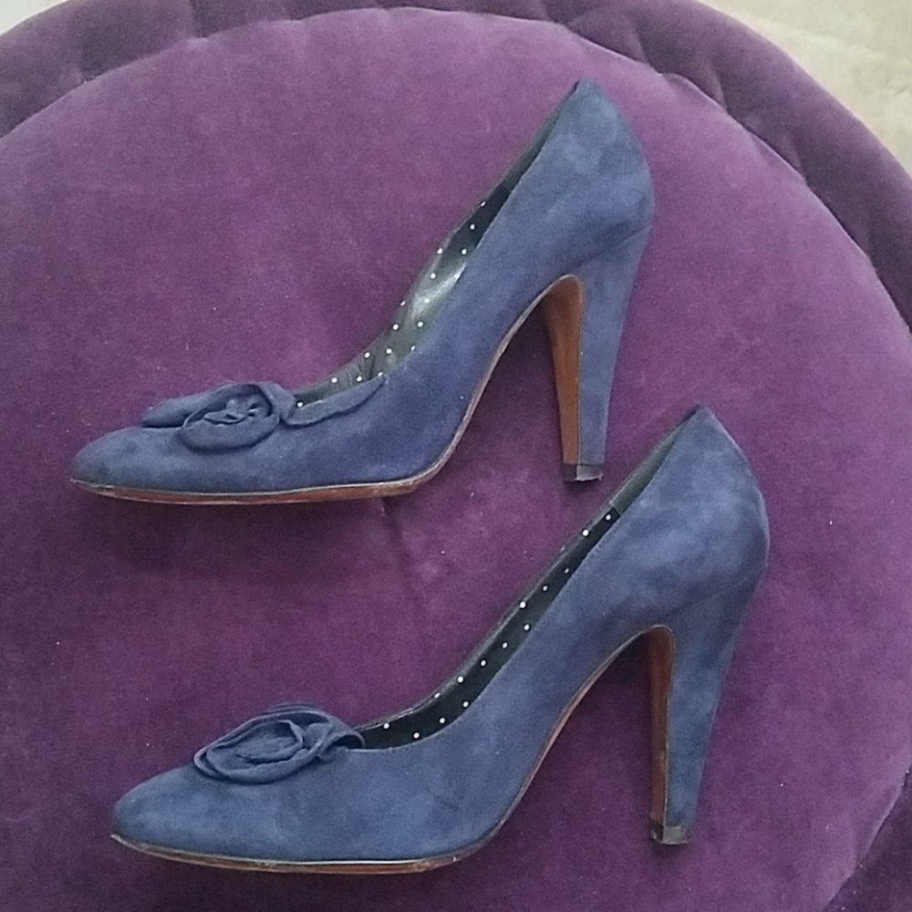 [Moschino] Navy Suede Pumps - Picture 6 of 8
